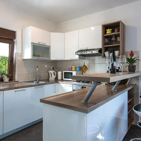 Holiday home 3 Bedroom Awesome In *